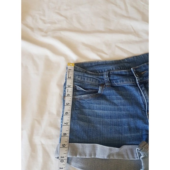 Colours Of The World Womens Shorts Sz 40 Denim Blue Mid Waist Mid Rise Rolled Up - Picture 11 of 11